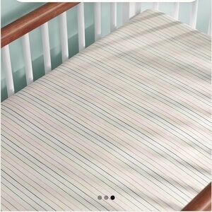 Nestig Stripes Crib Sheet Set